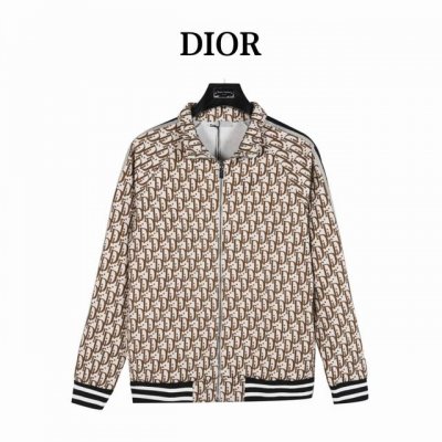 dior 迪奥 满印提花侧边织带套装外套 米黄色 灵感源自八十年代复古，客供定制的480克提花材质，摸着面料质感肉实，肌里感清晰可见，有净重感，全身极致简约设计