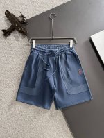 隔天出货 高品质 Moncler 蒙口 2025春夏新款松紧带休闲净色宽松短裤，裤脚下摆二本针锁边，针脚细密牢固，专柜定制面料 透气舒适度高，细节无可挑剔，品牌