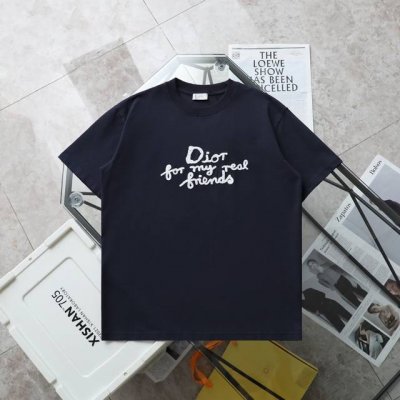 上新 纯原臻品 顶级复刻 Dior 迪奥 新款胸口刺绣Logo圆领休闲短袖T恤 款号：6224 颜色：墨蓝 白色 购入原版开模打造，全套定制辅料，细节决定成败。