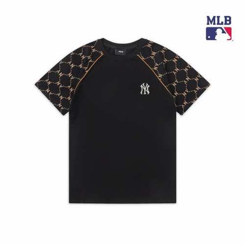 上新 顶级最高版本 Mlb拼接老花短袖 男女同款，袖子满印Logo拼接，时尚感拉满，面料采用260克双纱纯棉，颜色都是原版一比一的定制，支持扫码验证，一件一码，