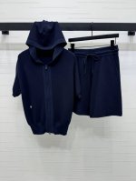 上新原单高端品质 Dio* 2025春夏最新系列！连帽刺绣休闲套装！连帽拉链外套松紧腰短裤，一套上身帅气拉风。美式运动风减龄又百搭！定制版型百搭不挑人！进口纯棉