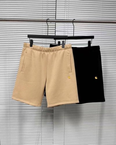 carhartt Wip卡哈特金标刺绣Logo拉绒短裤 抽绳松紧腰围搭配不夸张的宽松裤腿，工装与休闲的多重风格，420克全棉毛圈面料，面料有质感细腻，金标字母刺