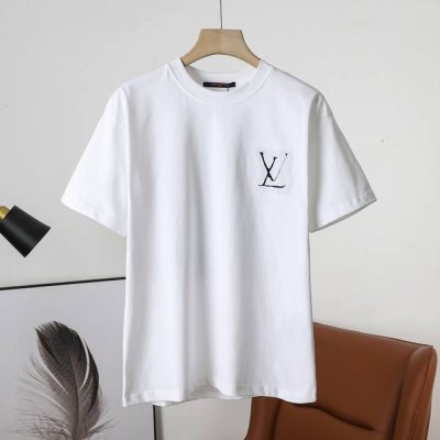 顶级复刻版本 Lv路易威登 25Ss早春新款 撞色贴布字母Logo短袖 轻奢主义 男女日常通勤穿搭必备单品 正确版本 欢迎对比 详细特征 320克 % 纯棉双纱