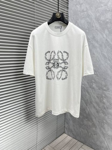 罗意家 2025春夏新款男女同情侣款休闲宽松棉质圆领短袖T恤衫！贸易公司渠道稀出，同步官网发售 ！ 2025春夏最新系列，经典时尚设计元素，为全新系列注入满满活