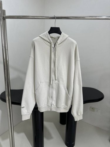 新品High There + Dripley戴帽卫衣 定制定染复古平纹针织面料 中号版型剪裁 正面和背面饰以Hight There + Dripley艺术作品对