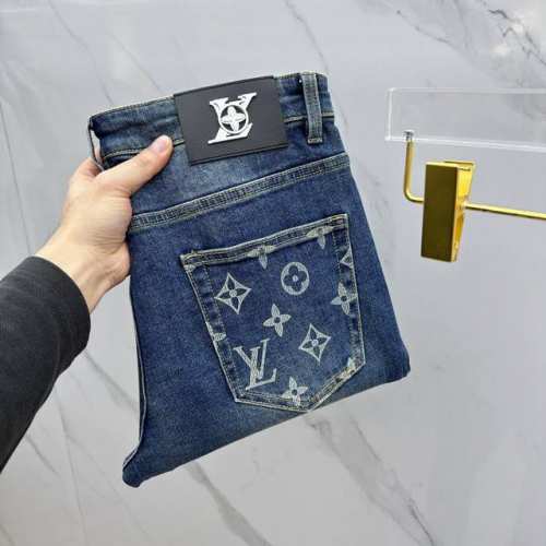 lv 路易威登 高端定制、2025早春最新款牛仔裤 柜台同步发售 原版定制复刻 客供五金辅料 原单品质 进口牛仔面料重工洗水 做工走线精细 上身绝佳！优选单品