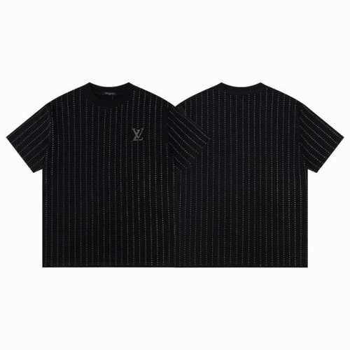 Louis Vuitton 路易威登 2025Ss烫钻短袖T恤 Louis Vuitton法国路威酩轩集团-Lvmh旗下品牌 著名奢侈品箱包和皮具品牌 百余年的