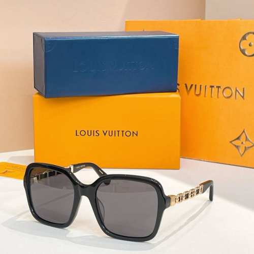 Louis Vuitto*Model Z2648W Size 56口19-140