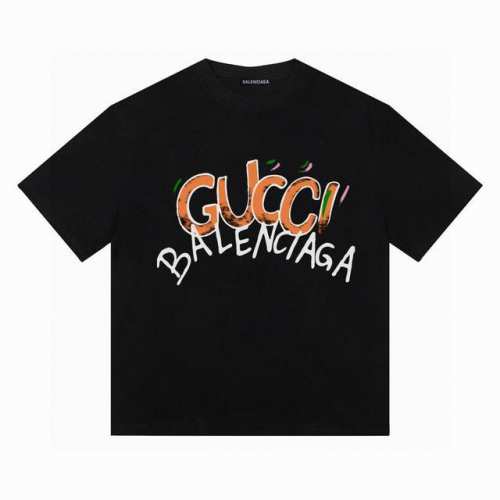 balenciaga X Gucci 巴黎世家联名古驰短袖半袖T恤 采用230G双纱100%精梳纯棉面料 螺纹定织定染无色差！采用过肩拉条工艺，百洗不变形！ -