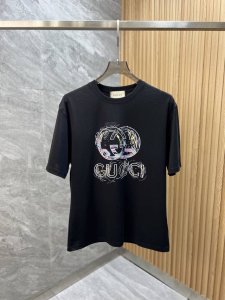 Gucci 古奇 2025年春夏新品上新 三标齐全 丝光棉圆领短袖T恤 好货不用过多介绍 看细节 专柜码数：M-Xxxl 175 140建议L