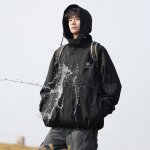 Kailas 凯乐石连帽冲锋衣外套 凯乐石25年春秋季新款，专柜同步新品！ 高品质的货！ 喜欢的千万别错过。 柜子同步款！ 贸易公司出口订单货，凯乐石冲锋衣防水