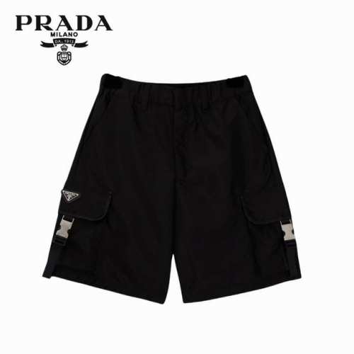 160 爆款 款号： 上新 prada丨普拉达 Re-Nylon 再生尼龙工装短裤 高端版本！ 透气舒适度高，细节无可挑剔，品牌元素设计理念，体现高品质。手感细