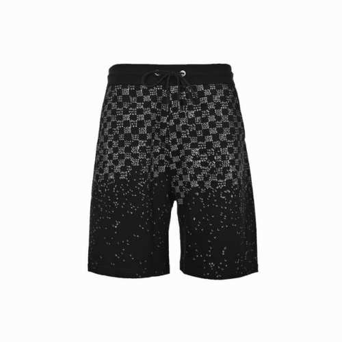 路易威登 Louis Vuitton 夏季新款，渐变小字母印花休闲短裤 定制进口面料 简洁利落又清爽 品质做工细节经得起任何形式检验简约大方百搭款 上身优雅帅气