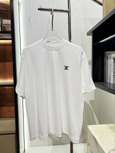 ce 赛琳Celine 凯旋门小Logo短袖T 版型宽松不挑人 至220斤 简洁款即是跑量款 大佬们必备的款哦 谁拿谁补单 好卖的款大佬们强推 面料采用进口定制