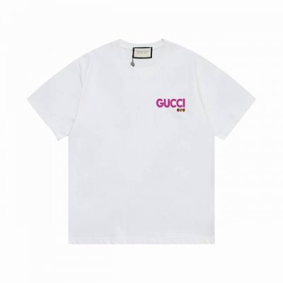 Gucci 长期现货放心推 上新 新款T上货 古奇标志印花图案 后幅反标设计 1:1高品质 百分百纯棉洗水处理 布料精梳紧密赛络纺 不缩水不变形 更舒适柔软 高