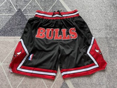 款号K09 芝加哥公牛队 刺绣球裤 篮球短裤 夏日百搭短裤Justdon美产Bullsog 来自美国的街头品牌Justdon的一条细节丰富的球裤在夏天出门主要以