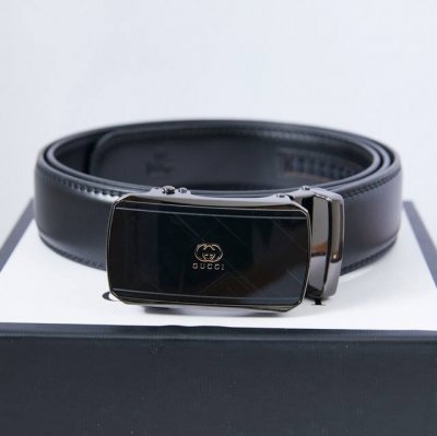 好货推荐 Gucci古驰镜面自动扣皮带 扣头表面设计非常酷炫 质量没的说 好评无数 口碑爆棚 零售后 市面最高品质皮带 全部高清实拍图 质感自己看哈 扣头全部为