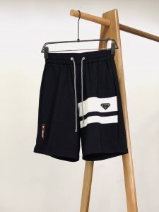 prada 普拉达 2025Ss春夏新品 撞色抽绳休闲短裤 时尚系列 独特拼料设计 抽绳休闲短裤 订纱开始订染和订纺 国内某大厂出口日本 和供应几大顶级品牌的面