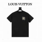 louis Vuitton 路易威登 前后印花短袖 材质:采用高版本280G双纱精梳棉 面料洗水 不缩水 手感软糯 上身舒服 工艺 采用进口颜料 前后印花 尺寸