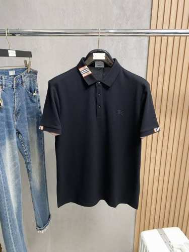 巴宝莉 2025Sshk专柜同款同步上新短袖翻领Polo，采用订制珠地棉面料，胸前品牌字母采用刺绣工艺构成标志彰显品牌奢华 高端人士必备单品，懂货的来欢迎对比专