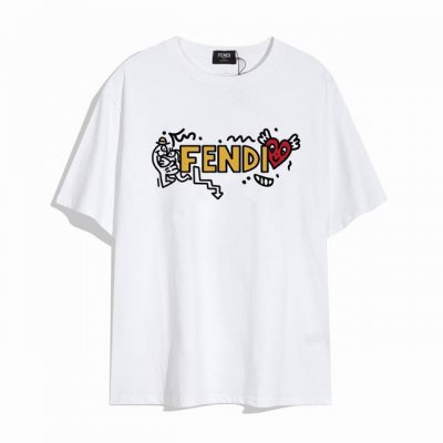 Fendi 芬迪七夕限定系列涂鸦短袖T恤,优雅的设计看起来气质满满！版型剪裁特别有讲究！上身很洋气显瘦内搭外穿都看高密针织圆领设计，平整简约！亲肤透爽！T恤面料
