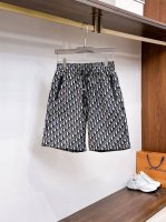迪奥 三标齐全 2025夏季新款男士休闲短裤，高级定制面料透气面料 透气弹力舒适度极高，细节无可挑剔，顶级辅料配备，原版Logo设计理念，手感细腻柔软！上身版型