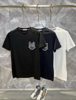 moncler蒙口 2025春夏最新款时尚圆领短袖T恤，丝光棉面料，上身凉爽，贴肤舒适，吸汗透气，耐看又好穿，Logo徽章定位印花，原厂工艺一丝不苟，型男必备单