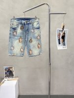 dolce&Gabbana杜嘉班纳独家专供新款 休闲牛仔短裤高端版本！专柜定制面料 透气舒适度高，细节无可挑剔，品牌元素设计理念，体现高品质。Logo图案，手感