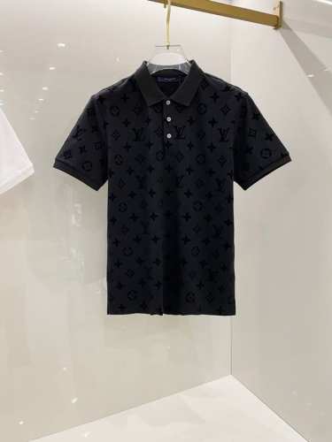 lv 2025Ss夏季新款 Logo男士翻领Polo衫！经典商务男款，高端男装的天花板级别的商务男款！简约时尚大气不失优雅，单穿内搭体面过人，品质控 细节控的闭
