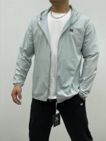 供 克隆*Kolonsport*24年夏季新品男士户外休闲冰丝速干连帽防晒皮肤衣！！ 款号： 2 8 日常刚需必备款式.舒适透气多功能！ 面料防晒速干 ，透气性