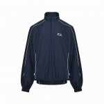本地自取: 430 balenciaga/巴黎世家 25Ss 圆环校服运动套装夹克外套 采用海军蓝水洗尼龙面料 面料经过特殊处理，具有很高的耐磨损性，能够承受户