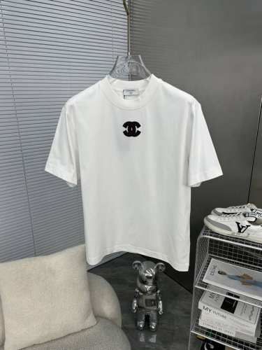 chanel香奈儿 2025Ss春夏高品质情侣短袖T恤，高克重纯棉T恤，工艺品级别，重工工艺，尊享好货，车线做工符合精品要求，超级好搭配，品质及剪裁设计都堪称一