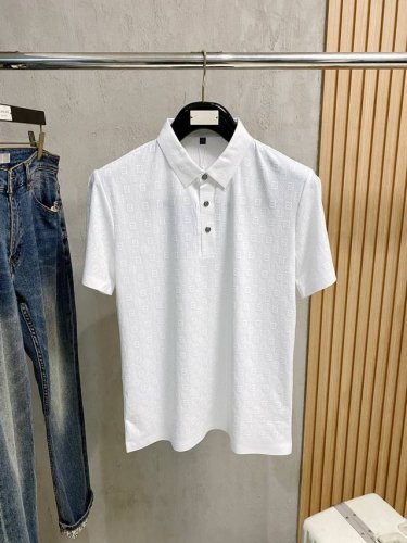 芬迪25Ss新款春夏短袖翻领T恤polo，最高版本客供定制高端朱地面料简单时尚款，螺纹拼色螺纹配色超级好看！经典Logo简单大方的款式！满满的高级感，四季可穿。