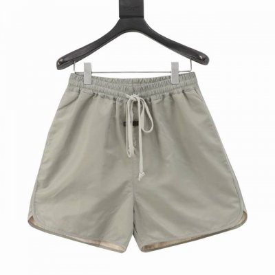 Fear Of God 第七季主线 Fog炫彩短裤 该种面料有经纬两股不同纱线交织而成 在不同角度呈现不同亮泽 全部定做0色差 全部定做表面激光冲孔 皮标材料为