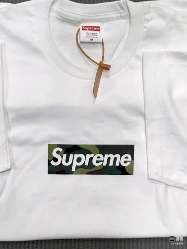 8005款Supreme Fw23 秋冬系列 胸前徽标纯色短袖 男女同款 码数Smlxl 黑色白色