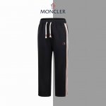 款号 G146 蒙口刺绣彩标织带卫裤 Moncier官网一致款式 面料：450克高克重精品复合面料 同缸同色织染松紧腰颜色一致 立体饱满小标刺绣 彩色织带 配套