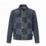 独家供应 1V X Nigo 20Fw 联名提花牛仔外套 蓝色 原20,700购入，吴某凡上身带货，目前最为值得关注的联名系列，也被许多人称为预定爆款系列。面料