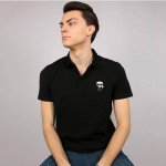 fendi芬迪精致老佛爷刺绣小标男士小翻领短袖polo衫 Fendi芬迪 面料采用最新爽棉 上身超舒服 质感一级棒 领型摒弃以往老气的大翻领 小巧的翻领十分精致