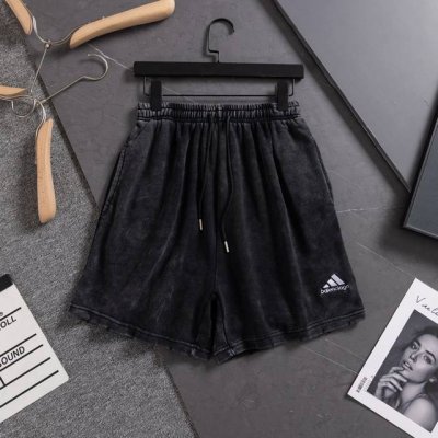 阿迪达斯Adidas联名巴黎世家Balenciaga刺绣Logo立体刺绣短裤 面料精选光滑透气舒适的一批 夏季必备 3D立体泡沫绣工艺感十足 对版定制超级耗时每