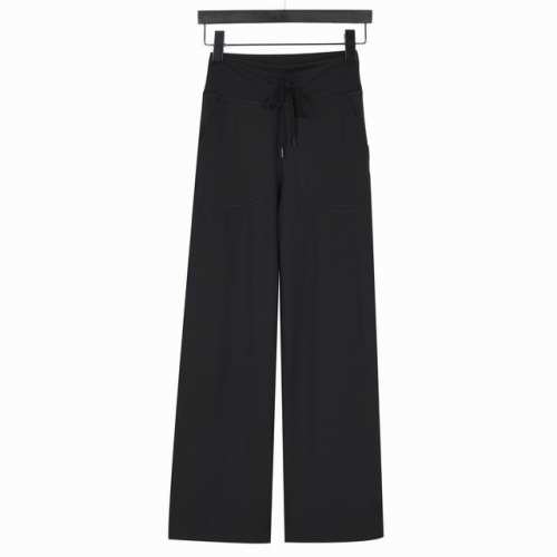 Lululemon 露露乐檬 Swift Wide Leg 休闲阔腿裤 Iu家新神裤Wide-Leg Swift超薄速干阔腿裤，显瘦清涼版型好！新神裤全自动拉腿