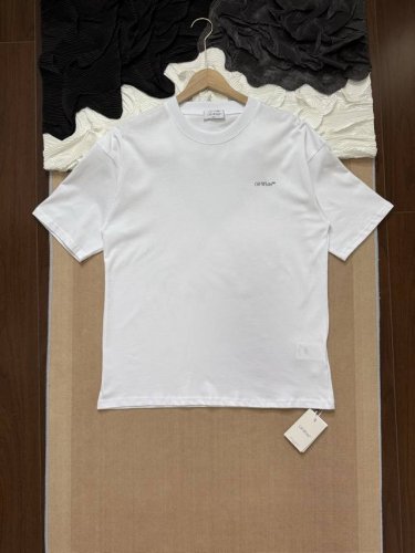 off-White 幻影朦胧几何涂鸦箭头 高街宽松圆领短袖T恤 颜色 黑色 白色 尺码 S-Xl 面料 260克定制双纱高密度纯棉面料 工艺: 整件衣服采用精密