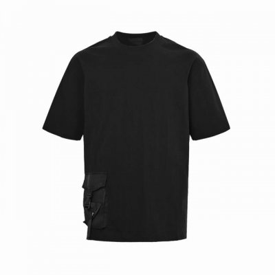 prada 普拉达 25Ss 下摆尼龙口袋短袖 基础款我们最在意的就是面料和版型，P家经典修身版型，特殊立裁工艺， 上身线条流畅，不管偏胖或是胖瘦的身材，都能最