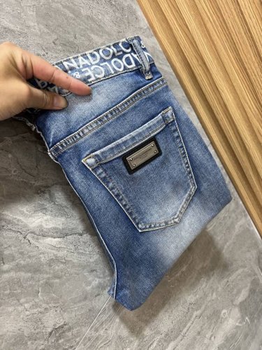 dg 杜嘉班纳 2025春夏新品 三标齐全 牛仔裤 好货不用过多介绍 看细节 专柜码数：29-38 175 140上身32码
