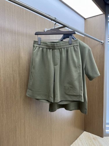 衣服 短裤 Bbr 最新25Ss爆款套装来袭 面料采用空气层双面 原版定制 面料柔软轻盈 吸湿排汗 上身超级舒服 超级棒棒哒Bjj 颜色：藏蓝色，浅灰色，浅杏色