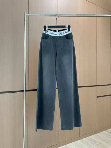 爆款现货 原单品质 设计师｜2025新款撞色松紧织带牛仔裤 极具设计感的一款百搭牛仔裤 大长腿收割 高定面料 垂感度刚好 秀出大长腿 高端出品 经典剪裁视觉显瘦