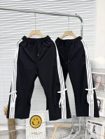 Adidas Ss25 条纹印花蝴蝶结时尚舒适百搭休闲裤 女款 面料：弹力轻薄 原版面料 印花：高温压胶，不易脱落！开裂！ 谁能拒绝三条杠还带蝴蝶结啊蝴蝶结还可