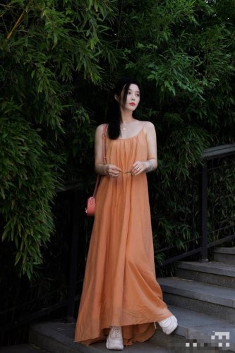 范冰冰同款桔红色酵洗纯亚麻深U露背吊带连衣裙女了绝美性感海边度假长裙Smlxl