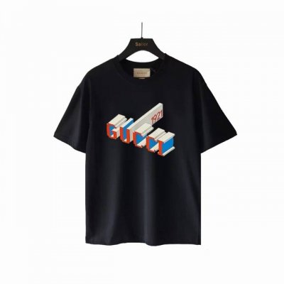 实拍细节图+尺码表 Gucci 古驰 3D彩色Logo印花短袖T恤 选用客供定制针织 %纯棉面打造,面料手感细腻，厚实有质感的纯棉布 高密度的机织工艺，如棉絮般