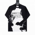 210 高版本Maisonmargiela/马吉拉 黑白泼墨涂鸦短袖，男女同款。 满满的高级感 性价比超高 手感超级柔软、细腻、柔软和不起球且不变形 260G纯