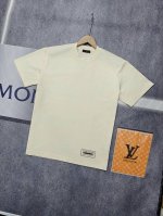 实拍 Nfc芯片感应 Louis Vuitton 路易威登 短袖T恤 Lv 25Ss前后Logo字母图案印花短袖T恤 男女同款 面料：原版同步330克重双纱10